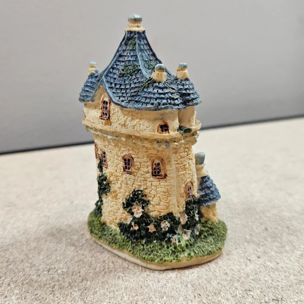 Allante Castle Cottage Desk Clock Small Cream Blue Good Whimsical Resin Quartz